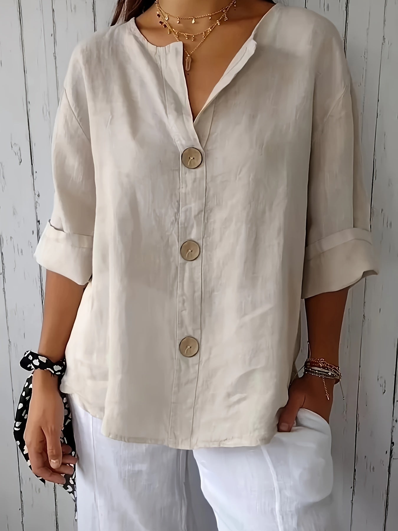 Women's Mint Green Button-Up Blouse - Loose Fit Non-Stretch Shirt, Elegant Casual Button Front for Everyday, Office, Vacation - Breathable All-Season Top, Versatile Shirt, Round Neckline, Durable Construction, Stylish Shirt,