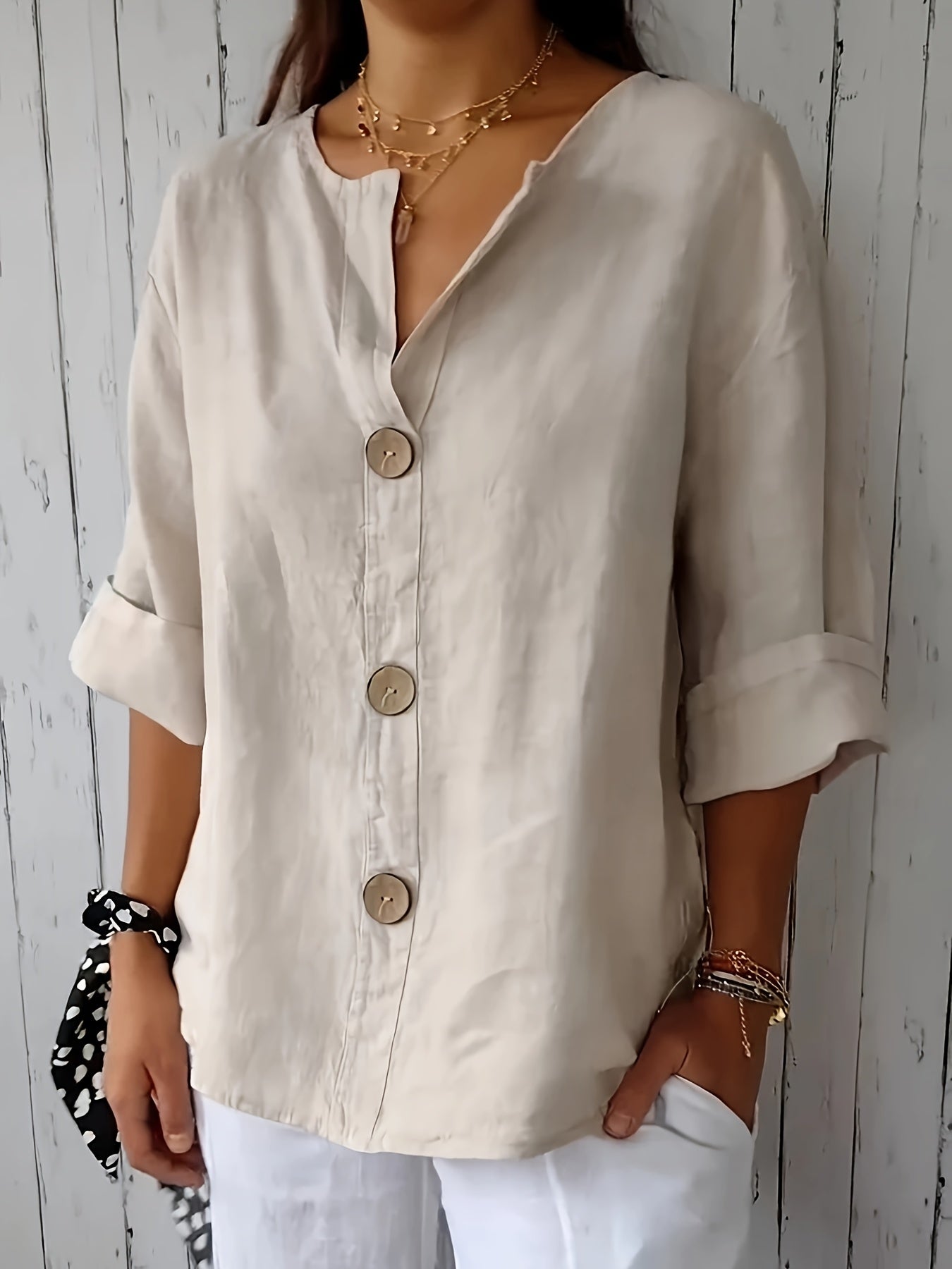 Women's Mint Green Button-Up Blouse - Loose Fit Non-Stretch Shirt, Elegant Casual Button Front for Everyday, Office, Vacation - Breathable All-Season Top, Versatile Shirt, Round Neckline, Durable Construction, Stylish Shirt,