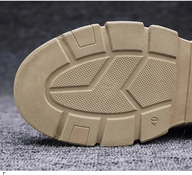 Men Shoes Four Seasons Short Boots New British Style Fashion Anti Slip Comfortable Mountaineering Boots Sports Casual Shoes