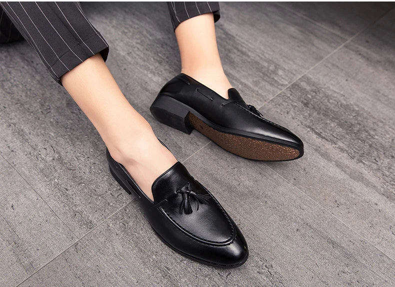 Wedding Shoes For Men Slip On Loafers Trend Tassels Leather Shoes Male Men’s Dress Shoes Business Shoes Men British Style Formal