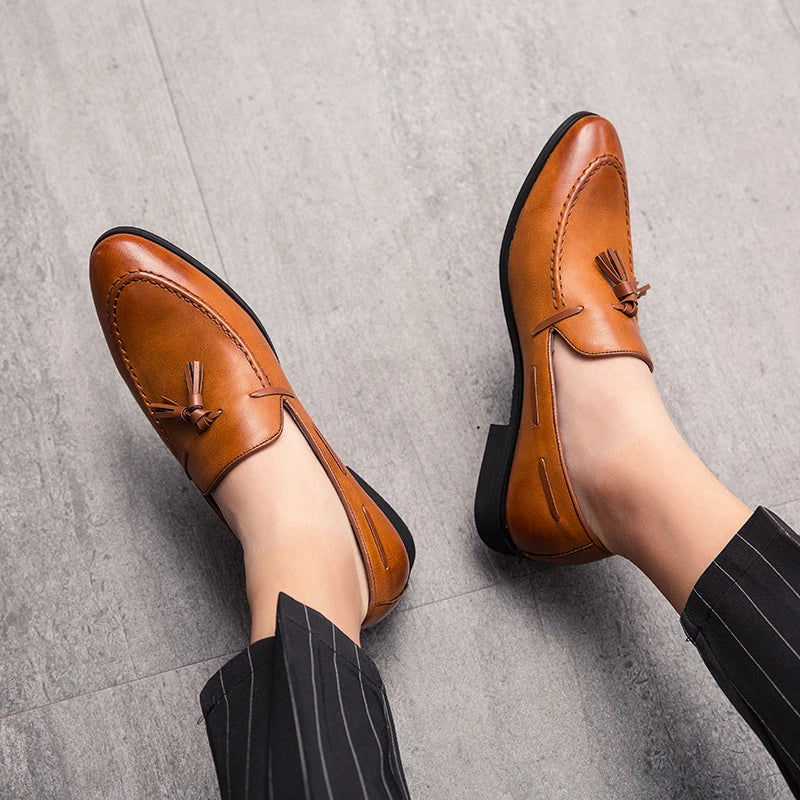 Wedding Shoes For Men Slip On Loafers Trend Tassels Leather Shoes Male Men’s Dress Shoes Business Shoes Men British Style Formal