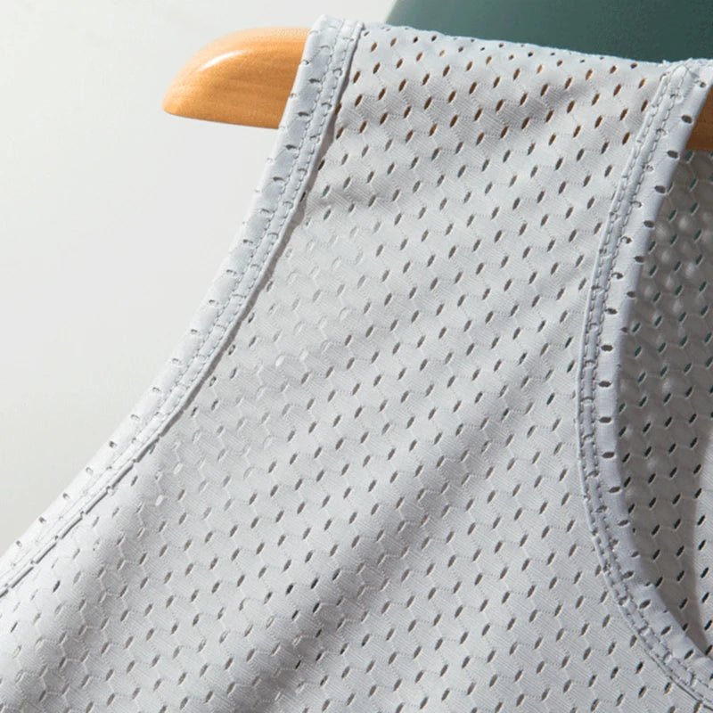 Men Tops Ice Silk Vest Outer Wear Quick-Drying Mesh Hole Breathable Sleeveless T-Shirts Summer Cool Vest Beach Travel Tanks