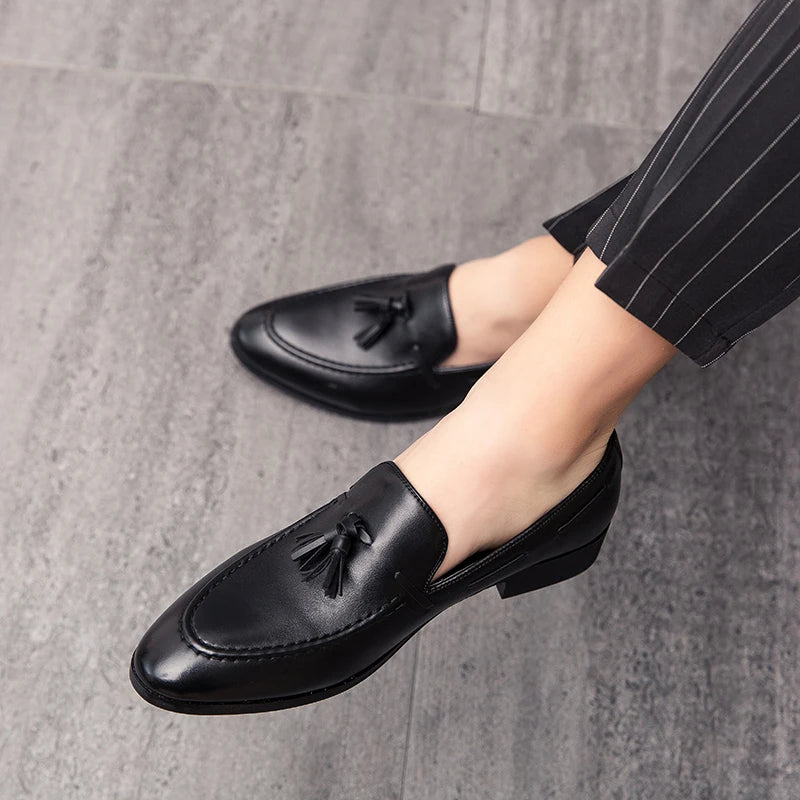 Wedding Shoes For Men Slip On Loafers Trend Tassels Leather Shoes Male Men’s Dress Shoes Business Shoes Men British Style Formal