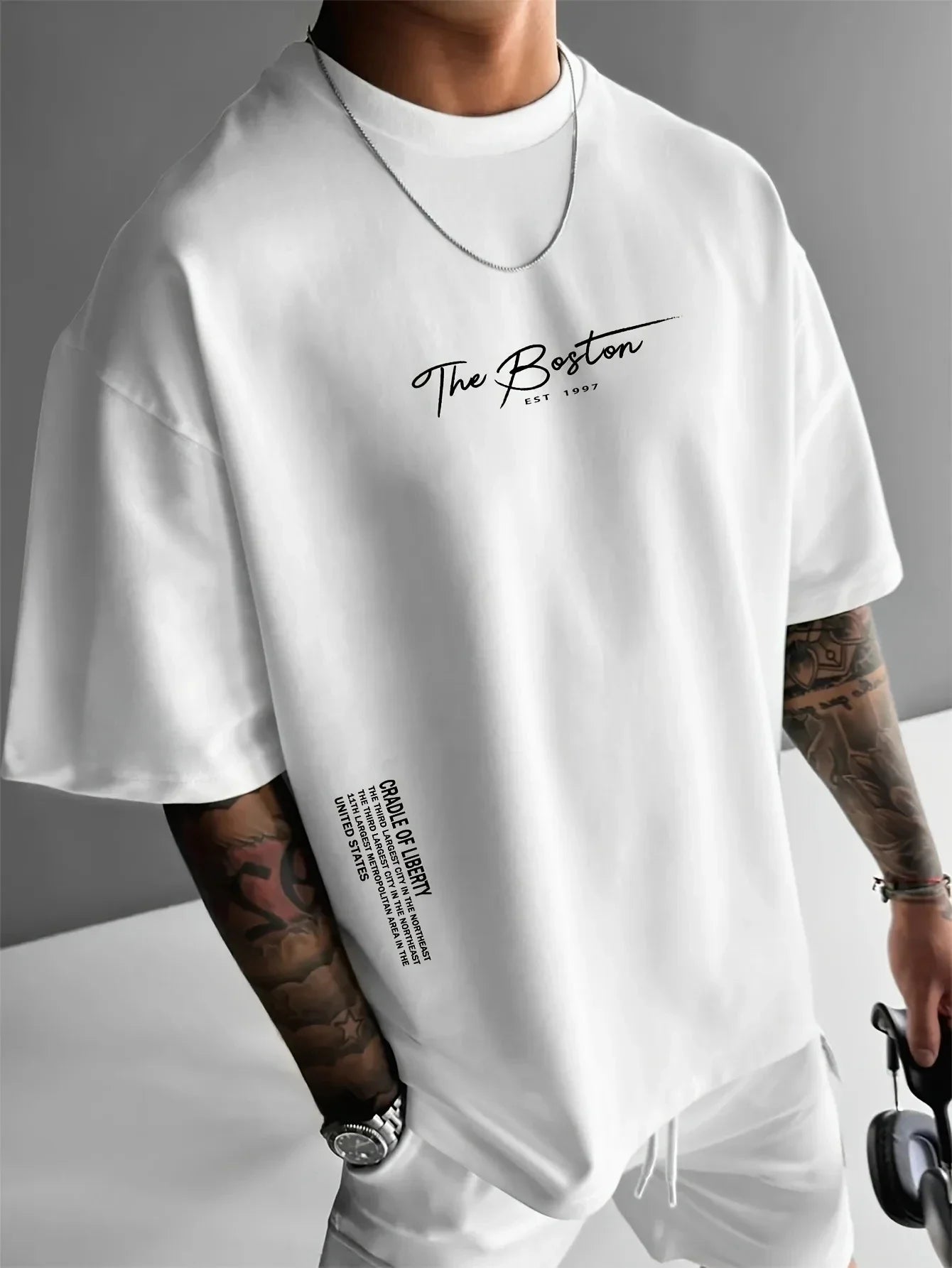Men's summer 100% pure cotton T-shirt is a fashionable and trendy street casual style comfortable top for daily outings