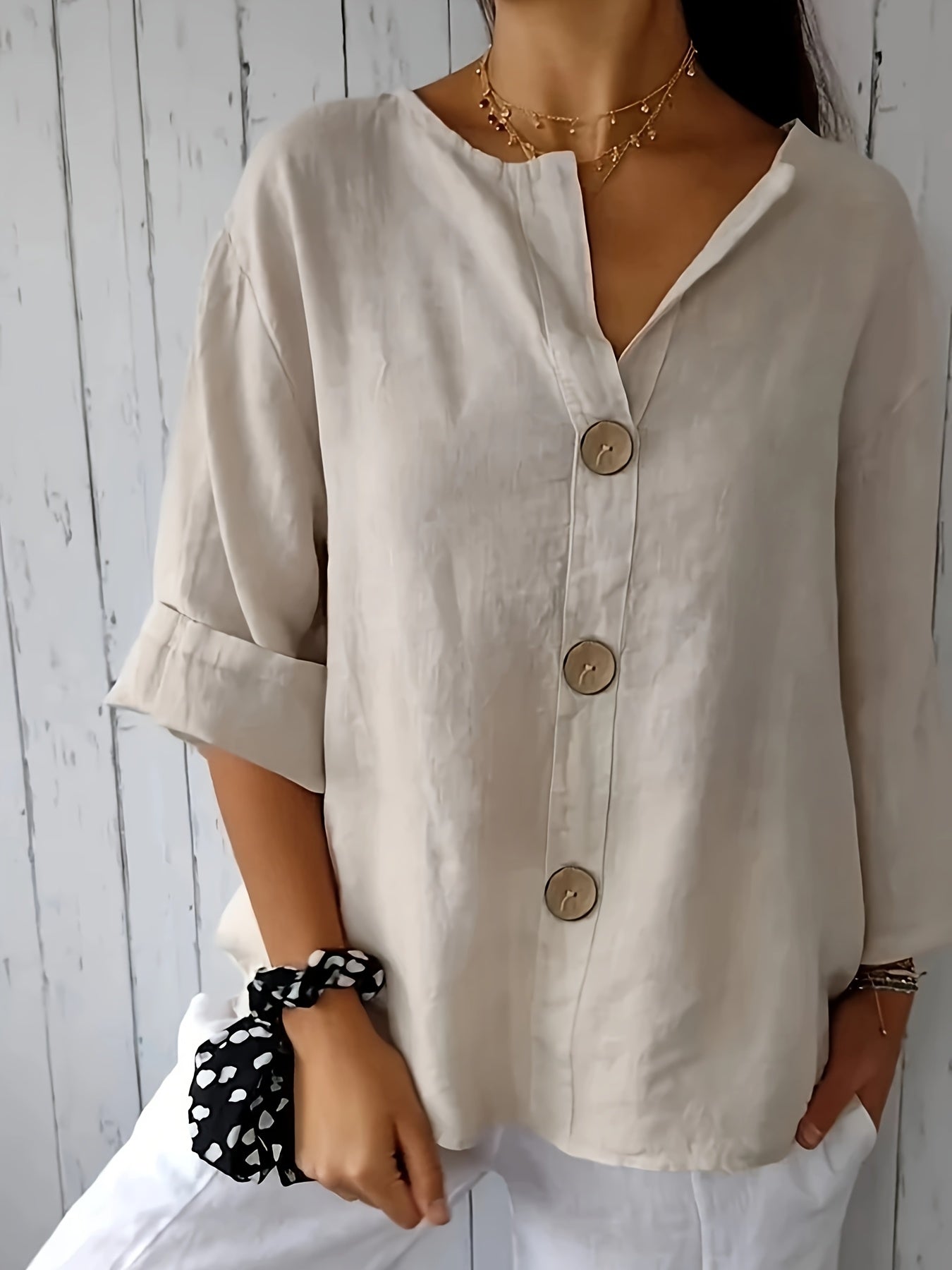 Women's Mint Green Button-Up Blouse - Loose Fit Non-Stretch Shirt, Elegant Casual Button Front for Everyday, Office, Vacation - Breathable All-Season Top, Versatile Shirt, Round Neckline, Durable Construction, Stylish Shirt,
