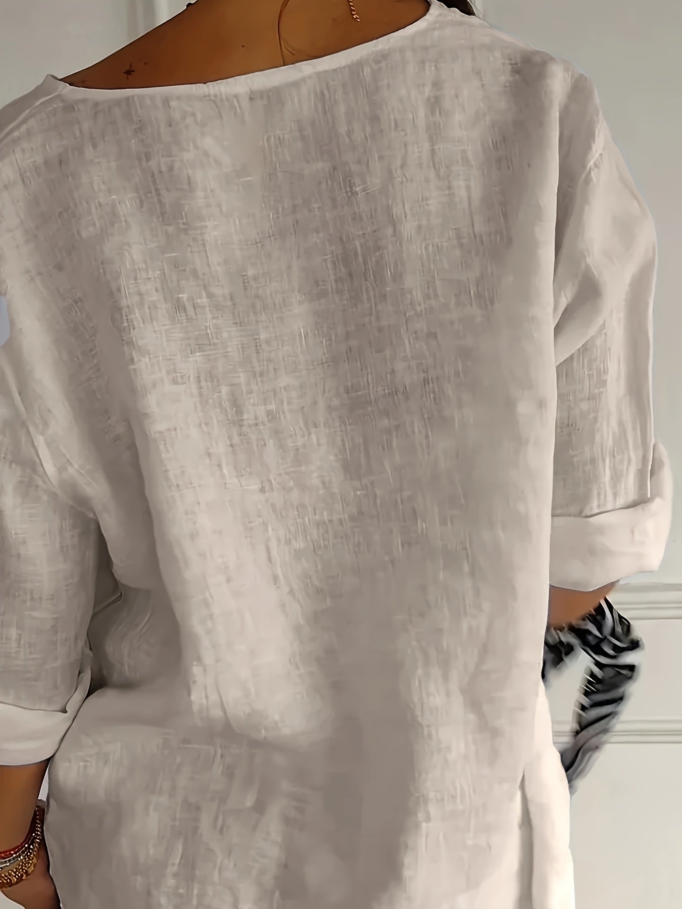 Women's Mint Green Button-Up Blouse - Loose Fit Non-Stretch Shirt, Elegant Casual Button Front for Everyday, Office, Vacation - Breathable All-Season Top, Versatile Shirt, Round Neckline, Durable Construction, Stylish Shirt,