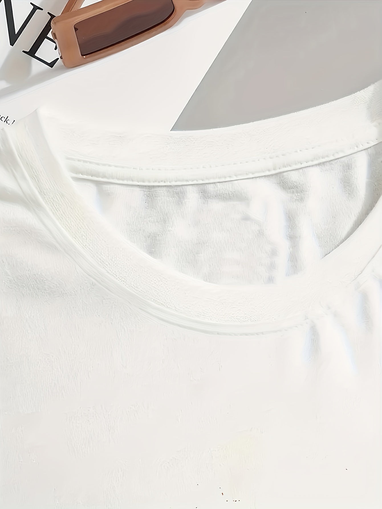 Women's PARIS Print T-Shirt, Casual Style Summer Top, Fashionable Short-Sleeve Sporty Tee
