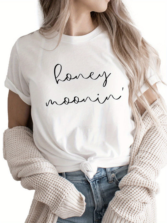 Bride Shirt, Honeymoonin' Mrs Shirt, Cute Bride Gift, Bride honeymoon Shirt, Getting Married Shirt, Engaged Shirt, Honeymoon Shirt, Mrs Shirt, Honeymoon Tshirt Unisex Womens Tee Script Mrs