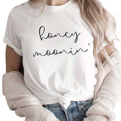 Bride Shirt, Honeymoonin' Mrs Shirt, Cute Bride Gift, Bride honeymoon Shirt, Getting Married Shirt, Engaged Shirt, Honeymoon Shirt, Mrs Shirt, Honeymoon Tshirt Unisex Womens Tee Script Mrs