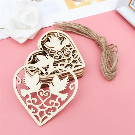 10PCS Wooden Hollowed Heart Shape Home Home Ornament Crafts Living Roomation Wood Crafts For Home Party Tree Wedding Party DIY