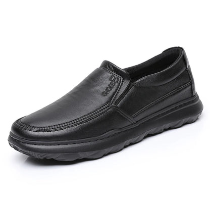 Men Loafers Light Leather Casual Shoes Autumn Male Outdoor Walking Shoes Comfortable Mens Sneakers Soft Loafers Men's Shoes