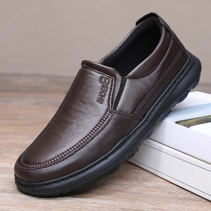 Men Loafers Light Leather Casual Shoes Autumn Male Outdoor Walking Shoes Comfortable Mens Sneakers Soft Loafers Men's Shoes