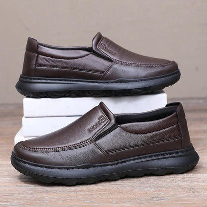 Men Loafers Light Leather Casual Shoes Autumn Male Outdoor Walking Shoes Comfortable Mens Sneakers Soft Loafers Men's Shoes