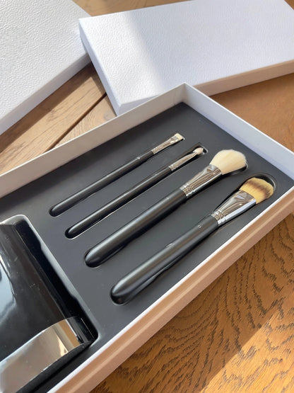 Beauty D Series Four Piece Makeup Brush Exquisite Useful Brushes Handy Timely Daily Use Attractive Gifting Super Eye Catching
