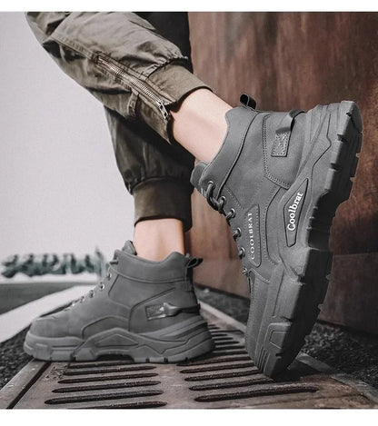 Men Shoes Four Seasons Short Boots New British Style Fashion Anti Slip Comfortable Mountaineering Boots Sports Casual Shoes