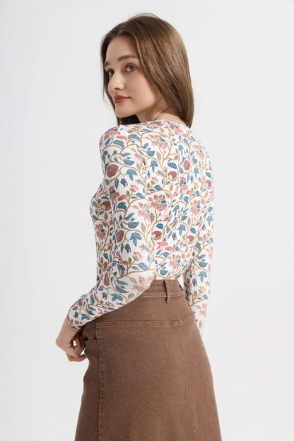 AS 2025 woman Elastic denim skirt fashion lady wear denim fabric with stretch (waist wide can be Stretch to 2-3cm)
